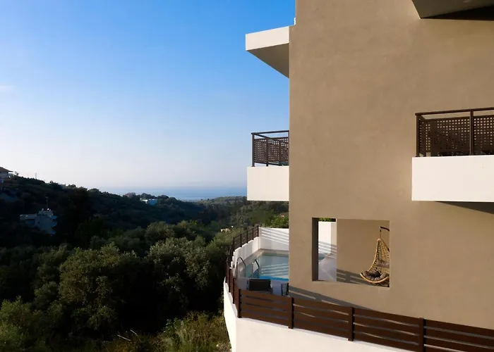 O-Cyanea Villa With Heated Pool