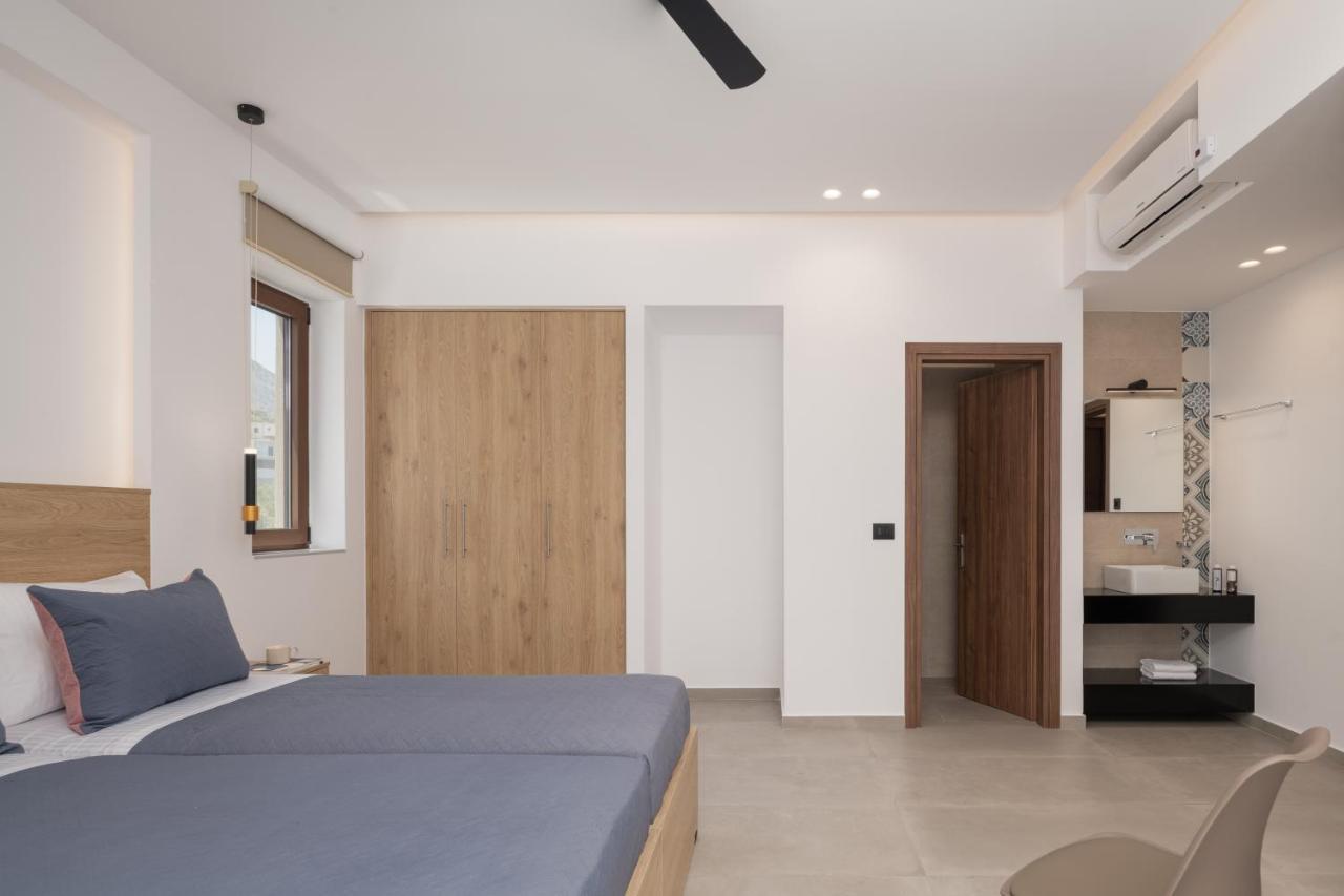 O-cyanea With Heated Pool Holiday home *