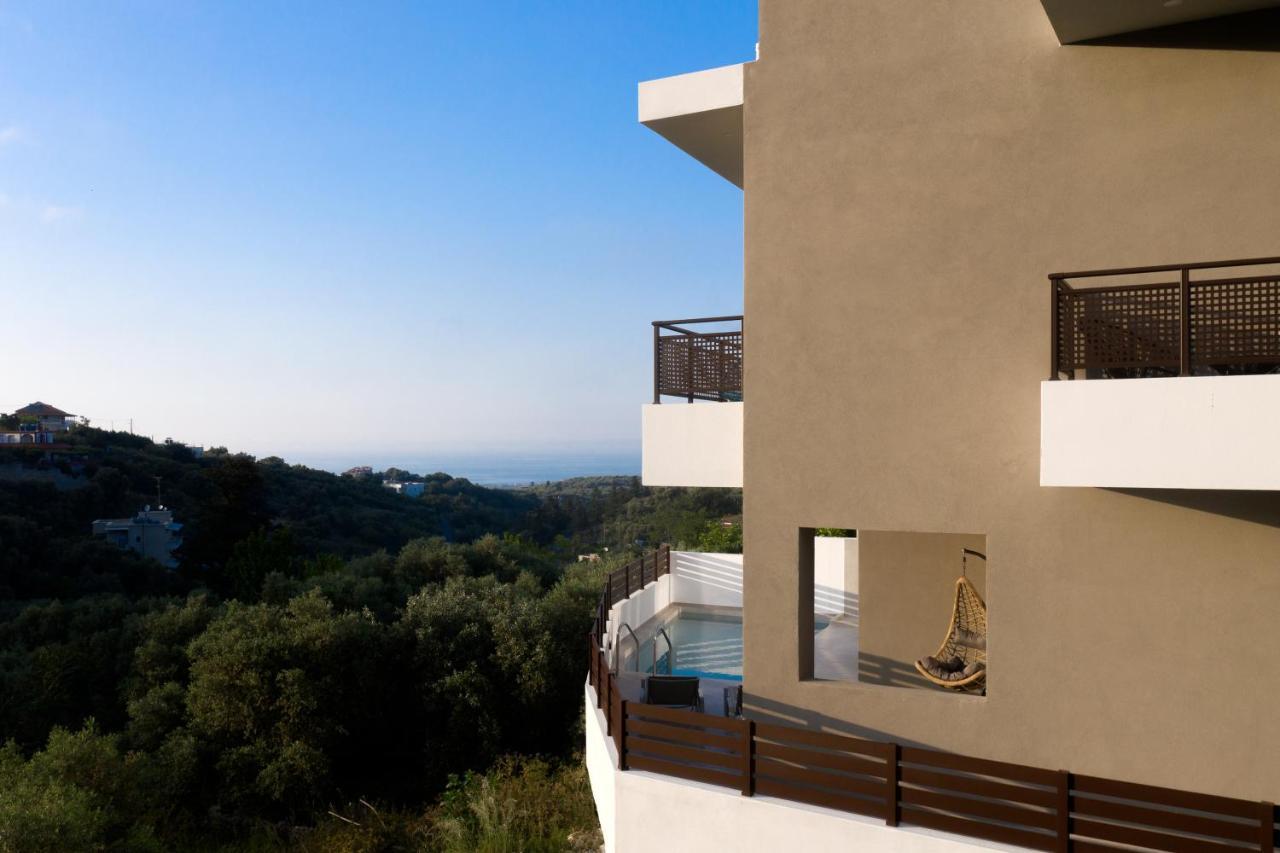 O-cyanea With Heated Pool Holiday home Kournas