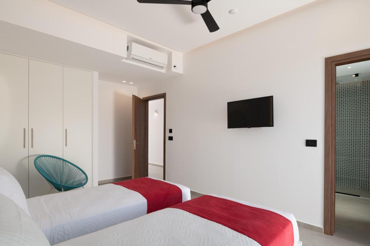 Holiday home O-cyanea With Heated Pool