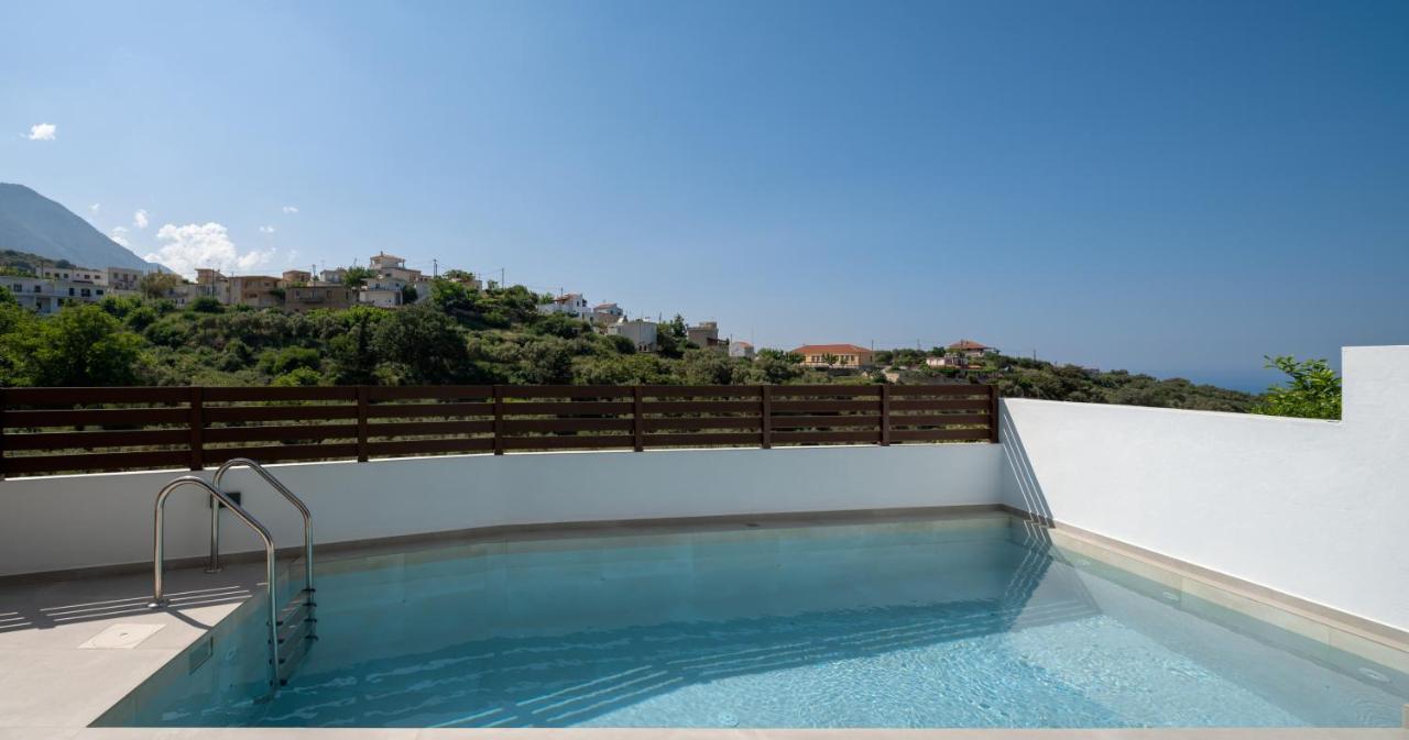 Holiday home O-cyanea With Heated Pool