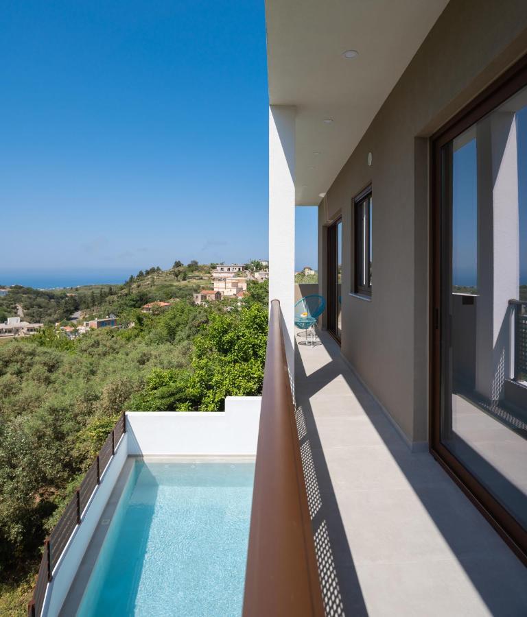 Holiday home O-cyanea With Heated Pool
